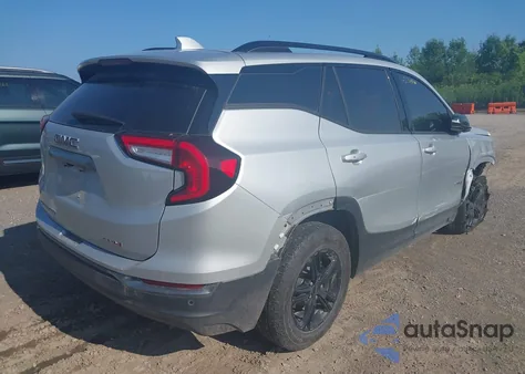 2022 GMC Terrain Awd At4 z USA, uszkodzony, nr VIN 3GKALYEV7NL213797